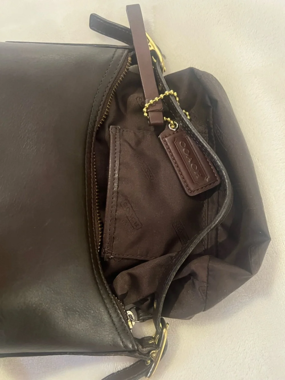 🩷 Coach Vintage Legacy West Demi Pouch Hobo Baguette Swing Bag
Mahogany9844🩷 - Picture 13 of 16